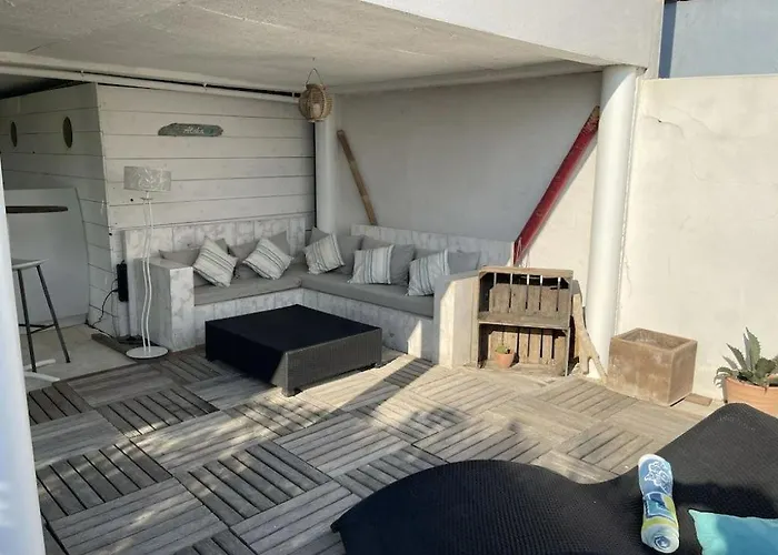 Design With Panoramic Pond View And Jacuzzi 别墅 Pérols